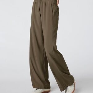 Vuori Wide Leg Pants in Olive